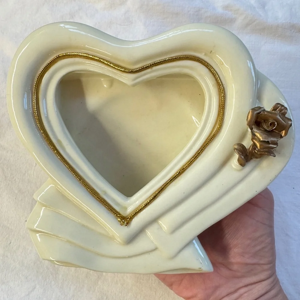 White Open Heart Porcelain Picture Frame
